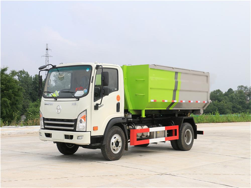 國(guó)六大運(yùn)套臂垃圾車